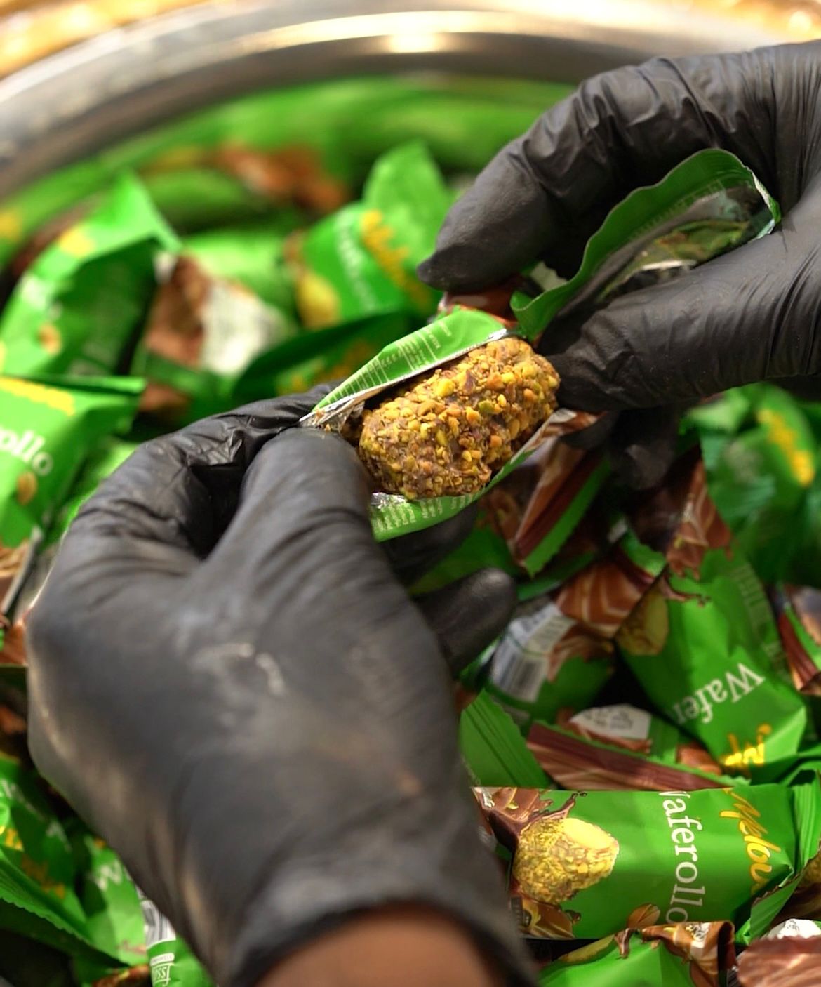 1.Waferollo Pistachios Choclate